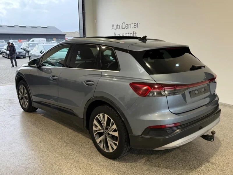 Audi Q4 e-tron 40 LED Pano ACC Leder Navi AHK, снимка 5 - Автомобили и джипове - 52677620