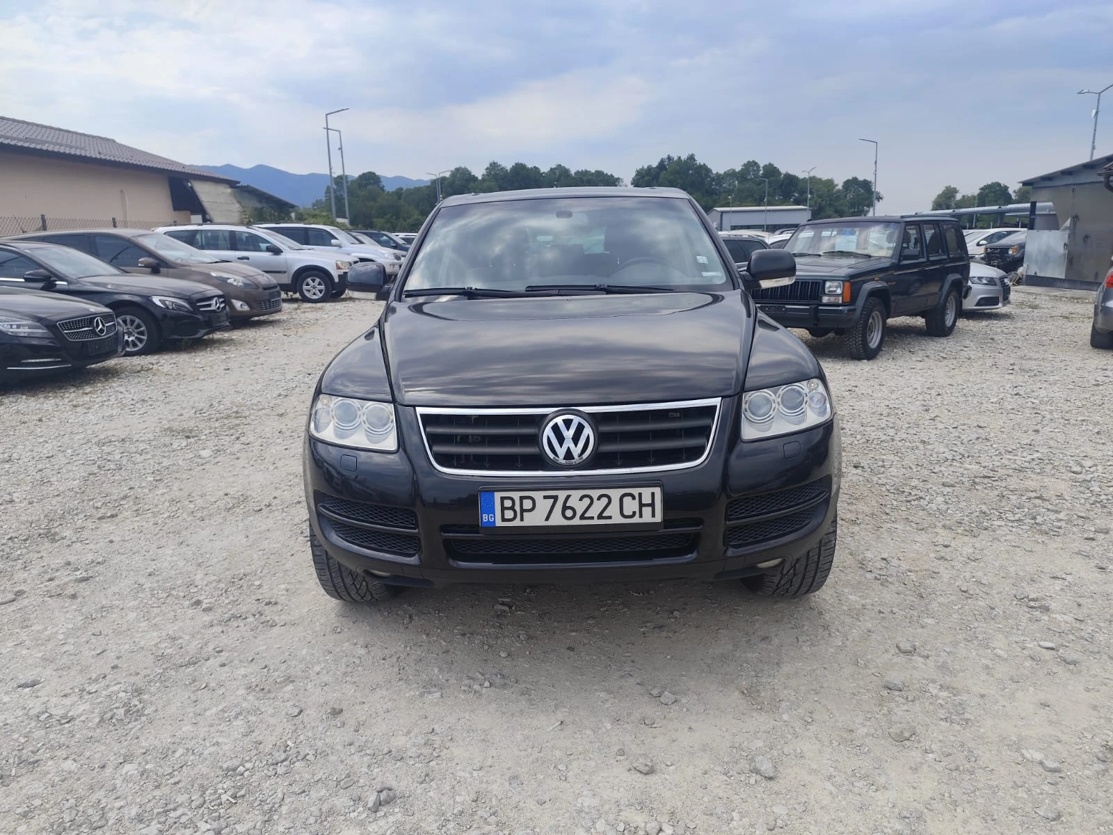 VW Touareg 2.5 дизел ТОП състояние - изображение 2
