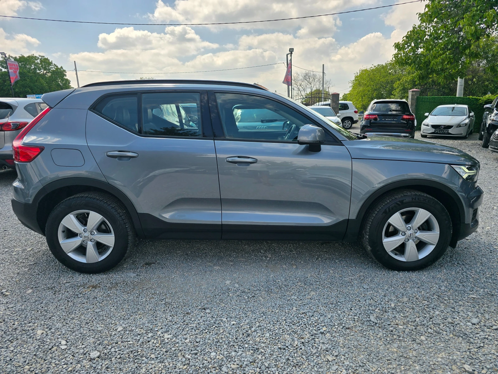 Volvo XC40 2.0D3-ЕВРО 6В-АВТОМАТИК-НАВИГАЦИЯ - изображение 7