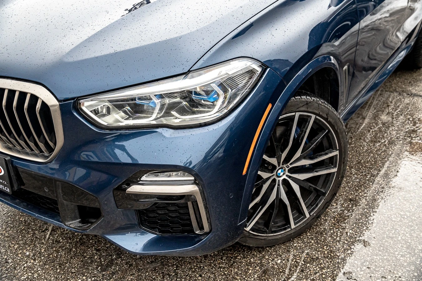 BMW X5 M50i AWD С РЕГИСТРАЦИЯ&АВТО КРЕДИТ - изображение 3