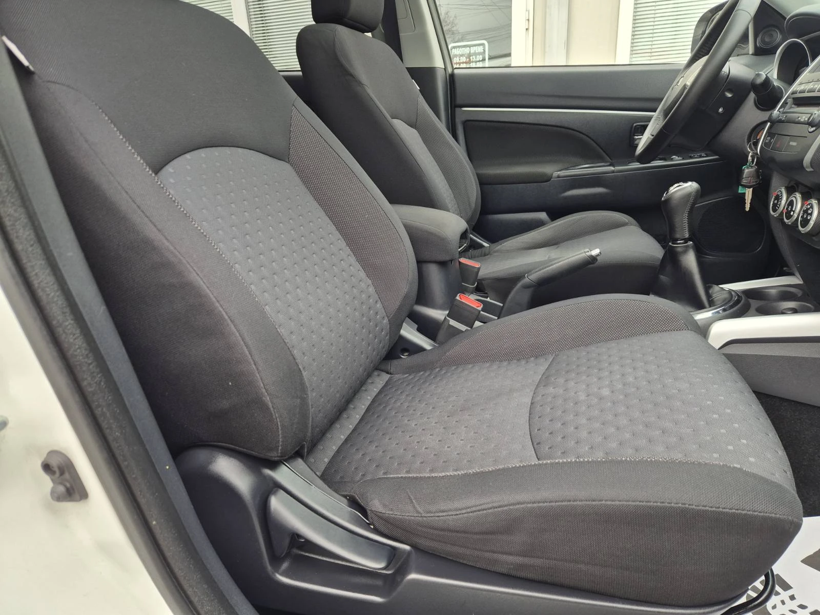Mitsubishi ASX 1.6i-180.000��-��������-��� ��� ��������� | Mobile.bg � ����������� 12
