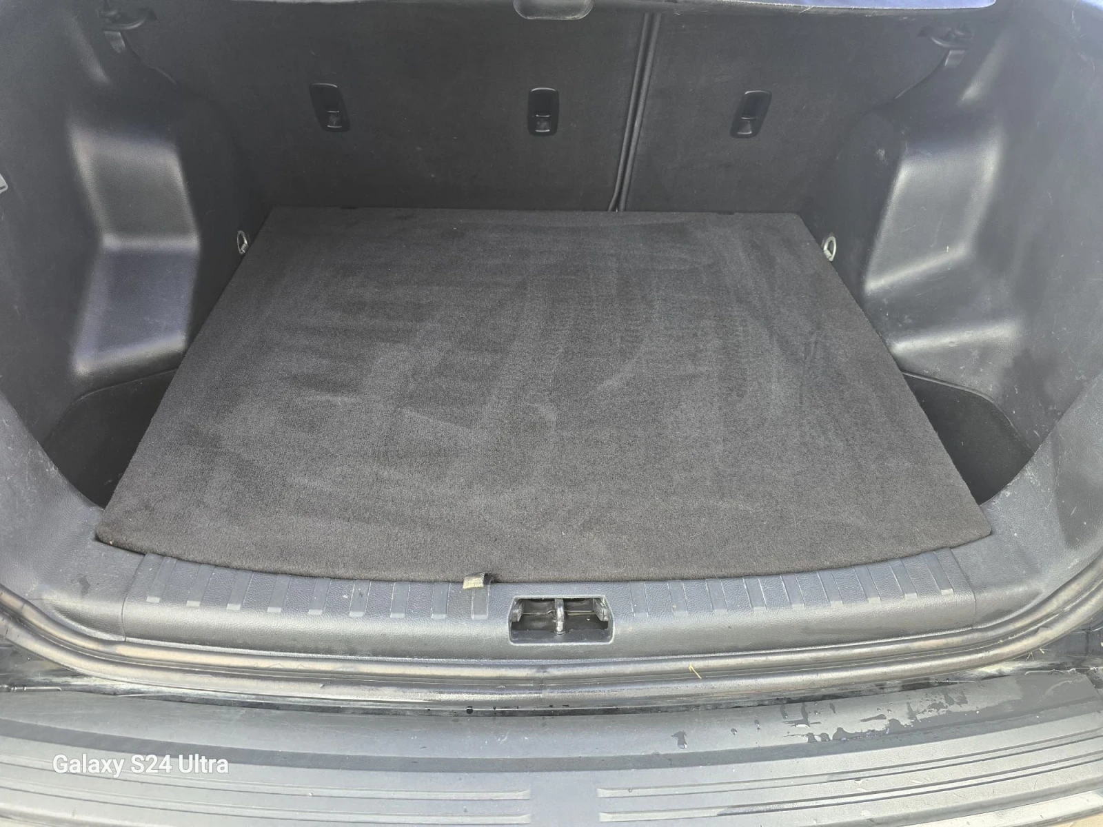 Land Rover Freelander 2.2D, снимка 13 - Автомобили и джипове - 54079747