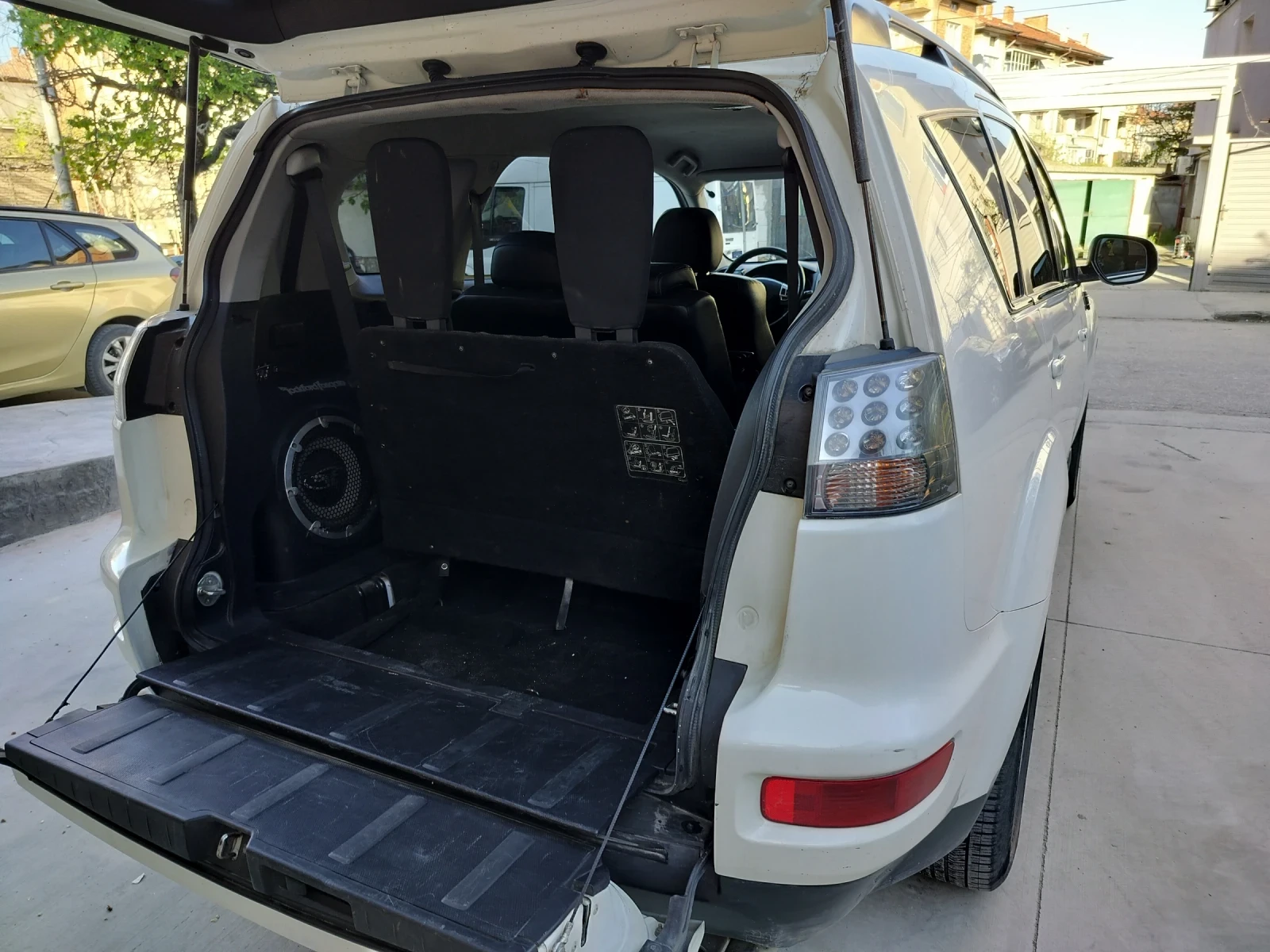 Mitsubishi Outlander 2, 2 Did ������� ������ ������� 7 ������ 4�4 | Mobile.bg � ����������� 7