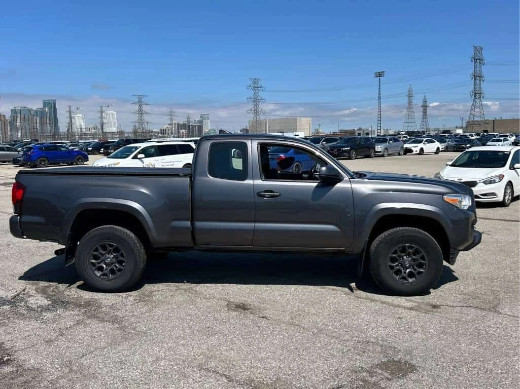 Toyota Tacoma  SR+ | АВТОКРЕДИТ | DISTRONIC | ПОДГРЕВИ | , снимка 3 - Автомобили и джипове - 54699557