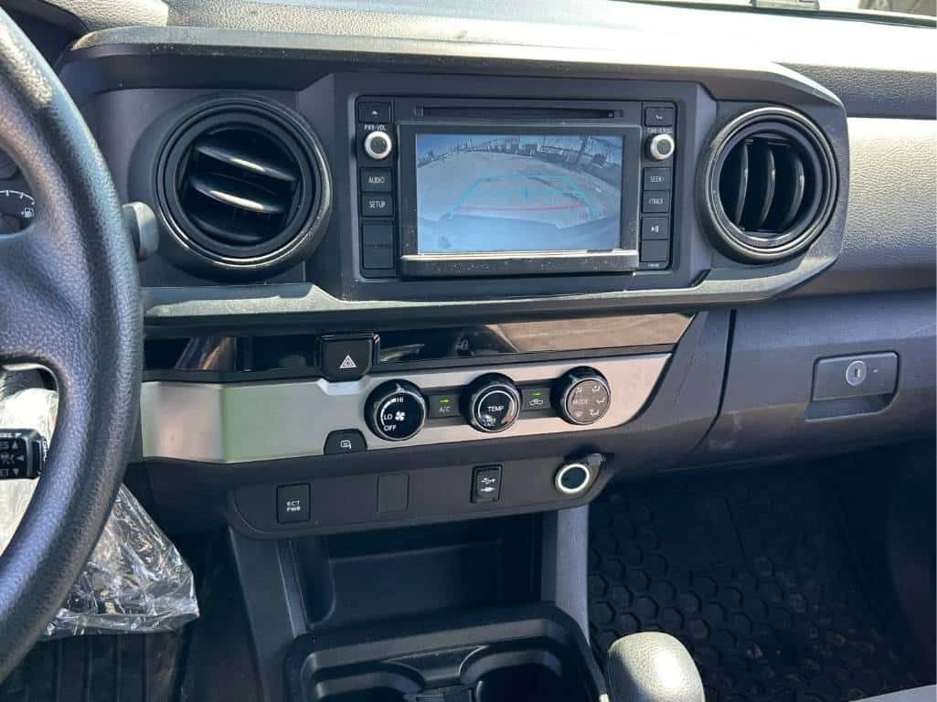 Toyota Tacoma  SR+ | АВТОКРЕДИТ | DISTRONIC | ПОДГРЕВИ | , снимка 9 - Автомобили и джипове - 54699557
