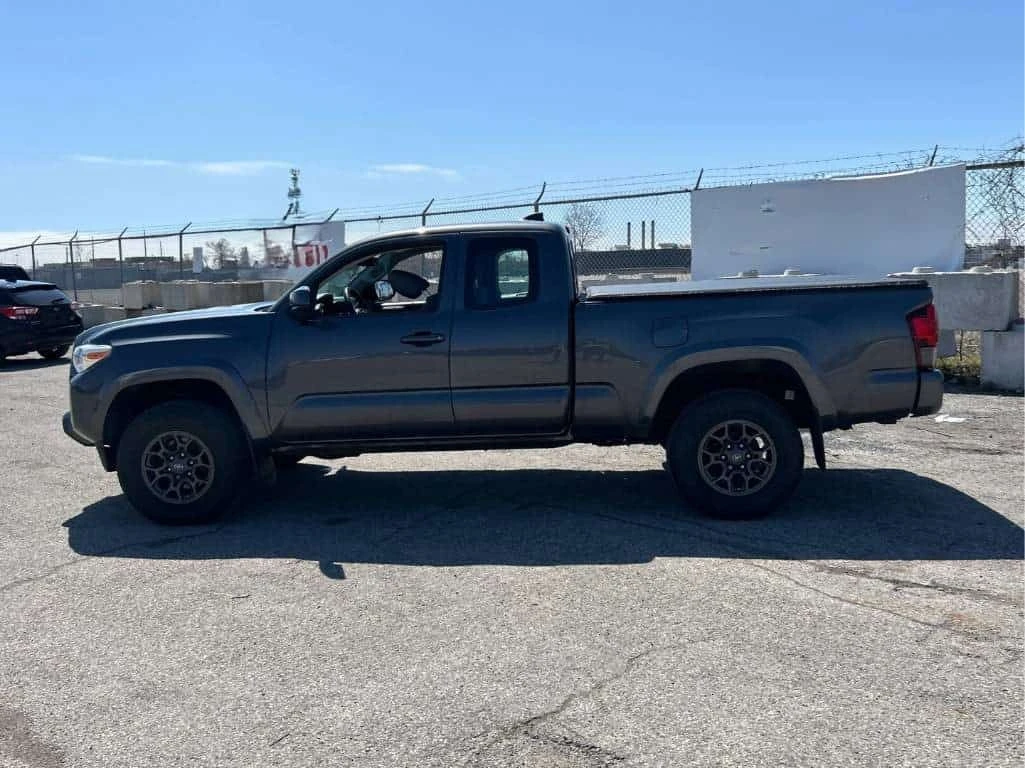 Toyota Tacoma  SR+ | АВТОКРЕДИТ | DISTRONIC | ПОДГРЕВИ | , снимка 2 - Автомобили и джипове - 54699557
