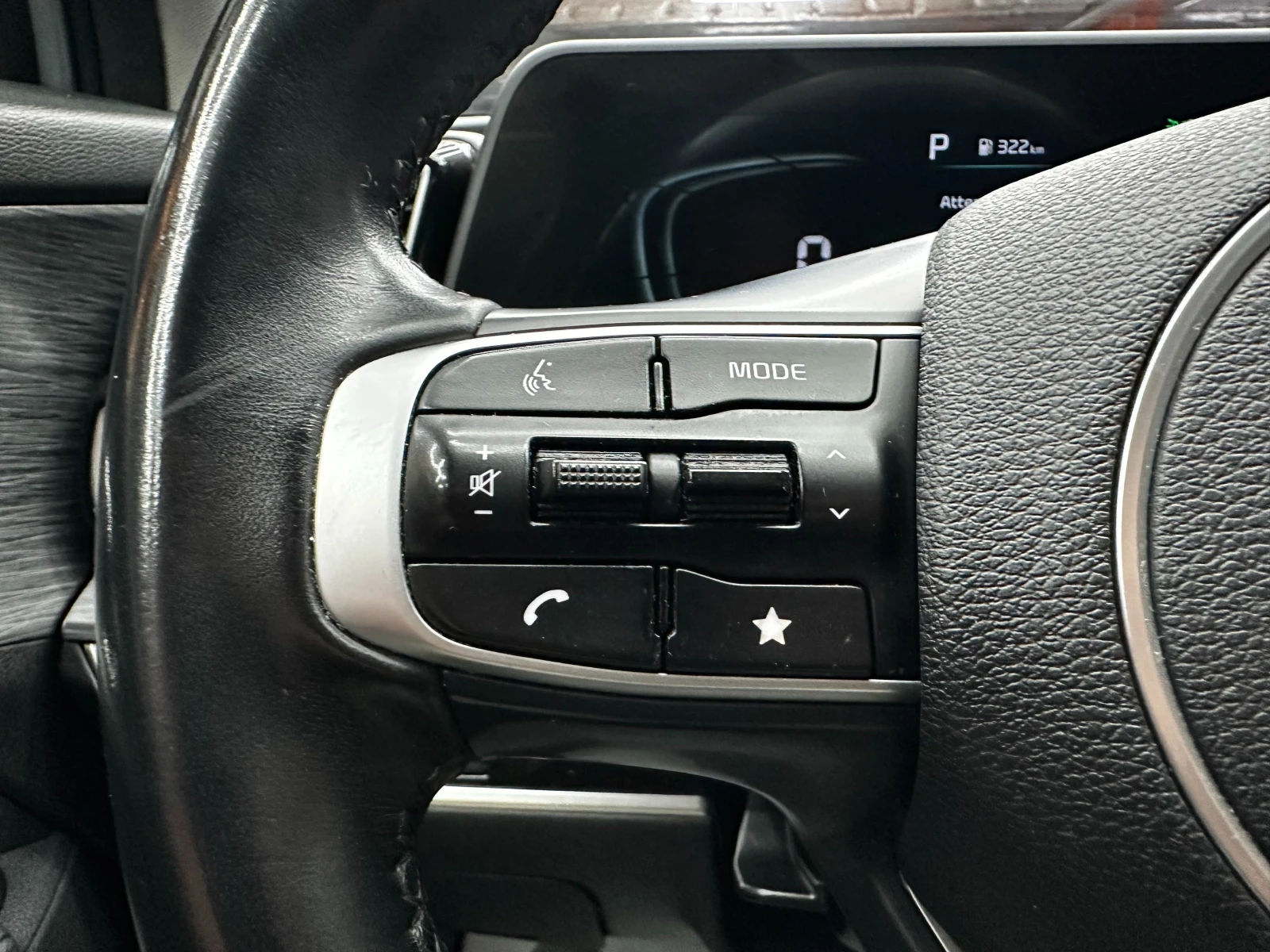 Kia Sportage 1.6D 136кс/Автомат/Mild-Hybrid/Сервизна история, снимка 14 - Автомобили и джипове - 56097498
