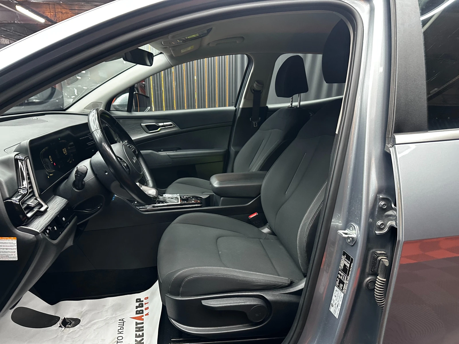 Kia Sportage 1.6D 136кс/Автомат/Mild-Hybrid/Сервизна история, снимка 7 - Автомобили и джипове - 56097498
