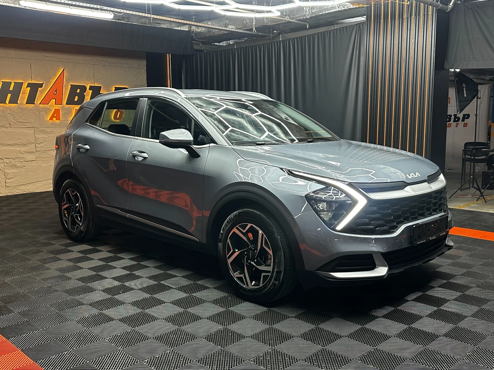 Kia Sportage 1.6D 136кс/Автомат/Mild-Hybrid/Сервизна история, снимка 3 - Автомобили и джипове - 56097498