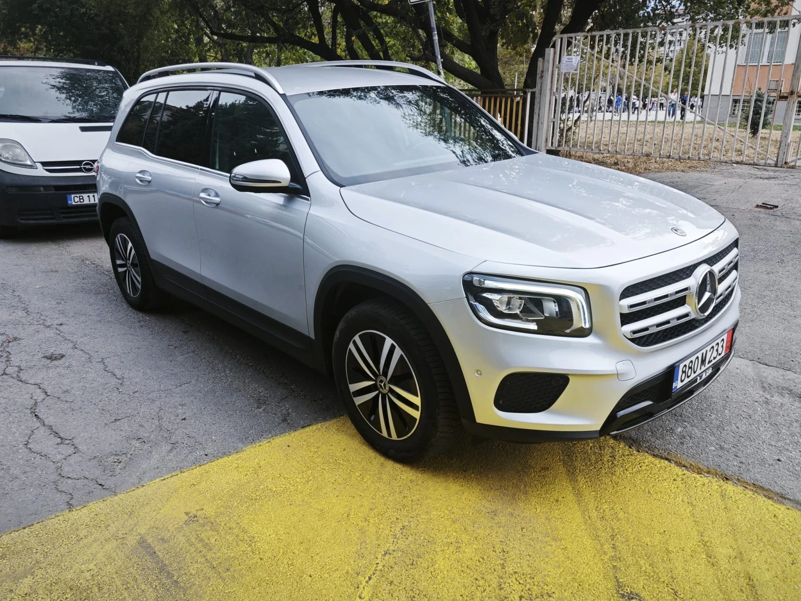 Mercedes-Benz GLB 180, снимка 10 - Автомобили и джипове - 56168078