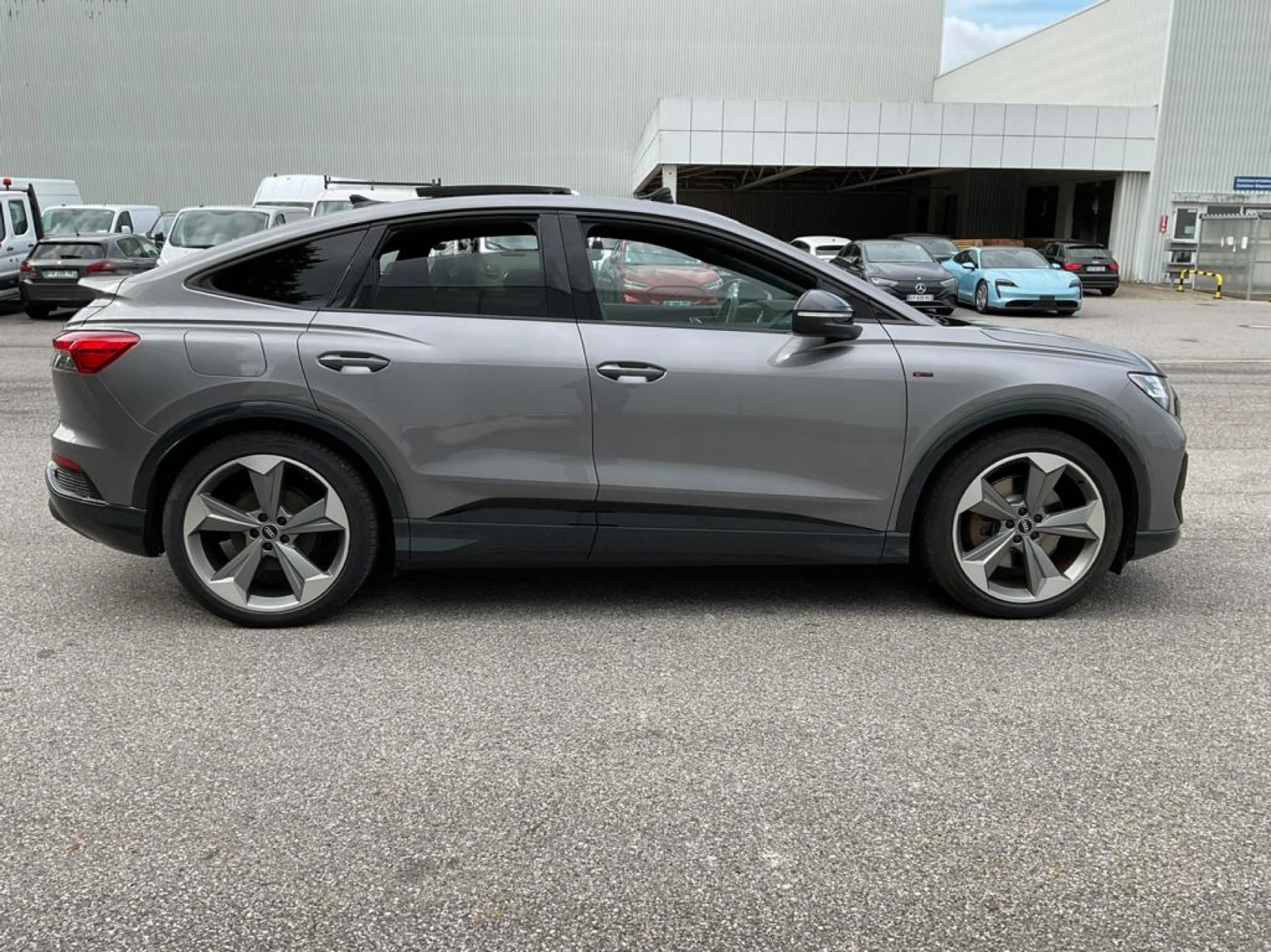Audi Q4 E-tron Sportback 50 Quattro Panorama Navi LED | Mobile.bg � ����������� 6