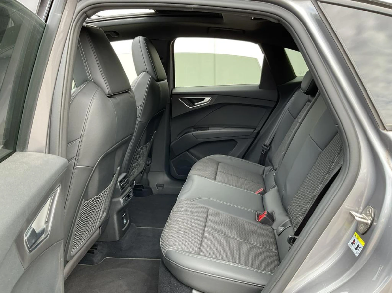 Audi Q4 E-tron Sportback 50 Quattro Panorama Navi LED | Mobile.bg � ����������� 8