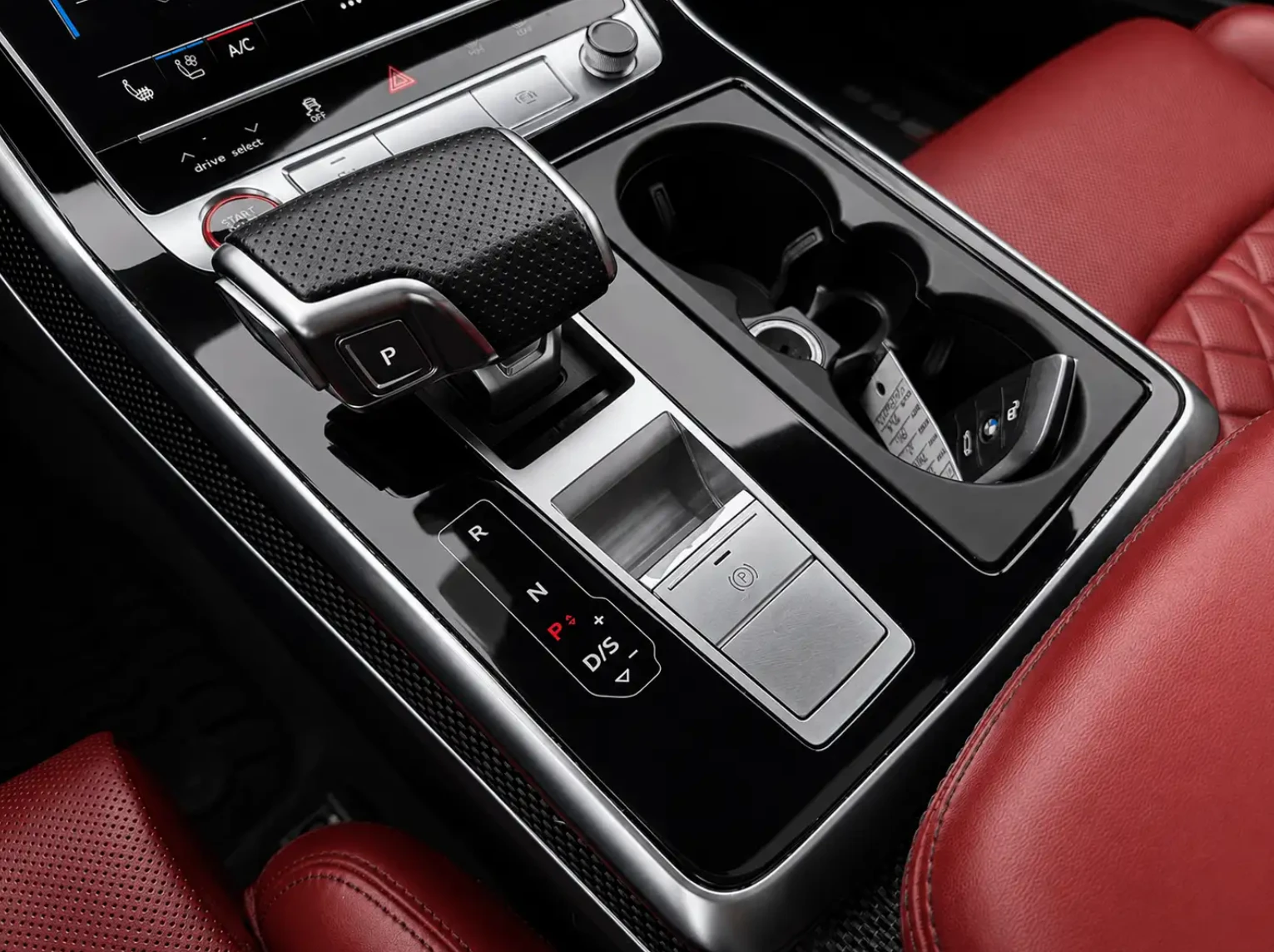 Audi SQ8 Air Distronic B&O 360cam, снимка 10 - Автомобили и джипове - 56309255