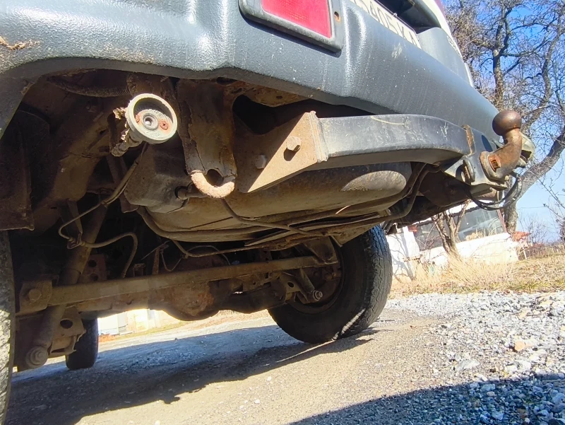 Mitsubishi Spacegear 2.4 бензин/газ, снимка 11 - Бусове и автобуси - 53172931