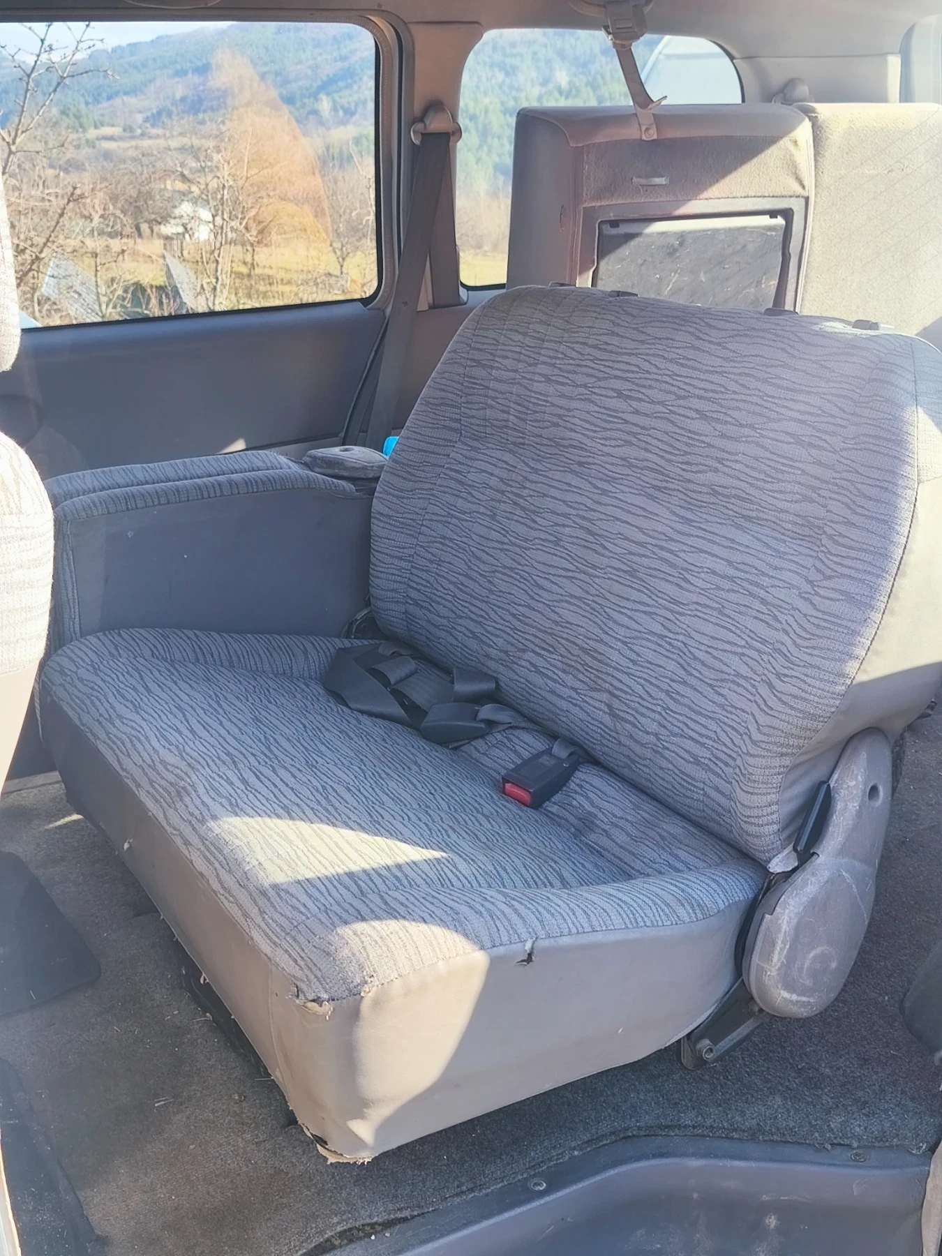 Mitsubishi Spacegear 2.4 бензин/газ - изображение 8