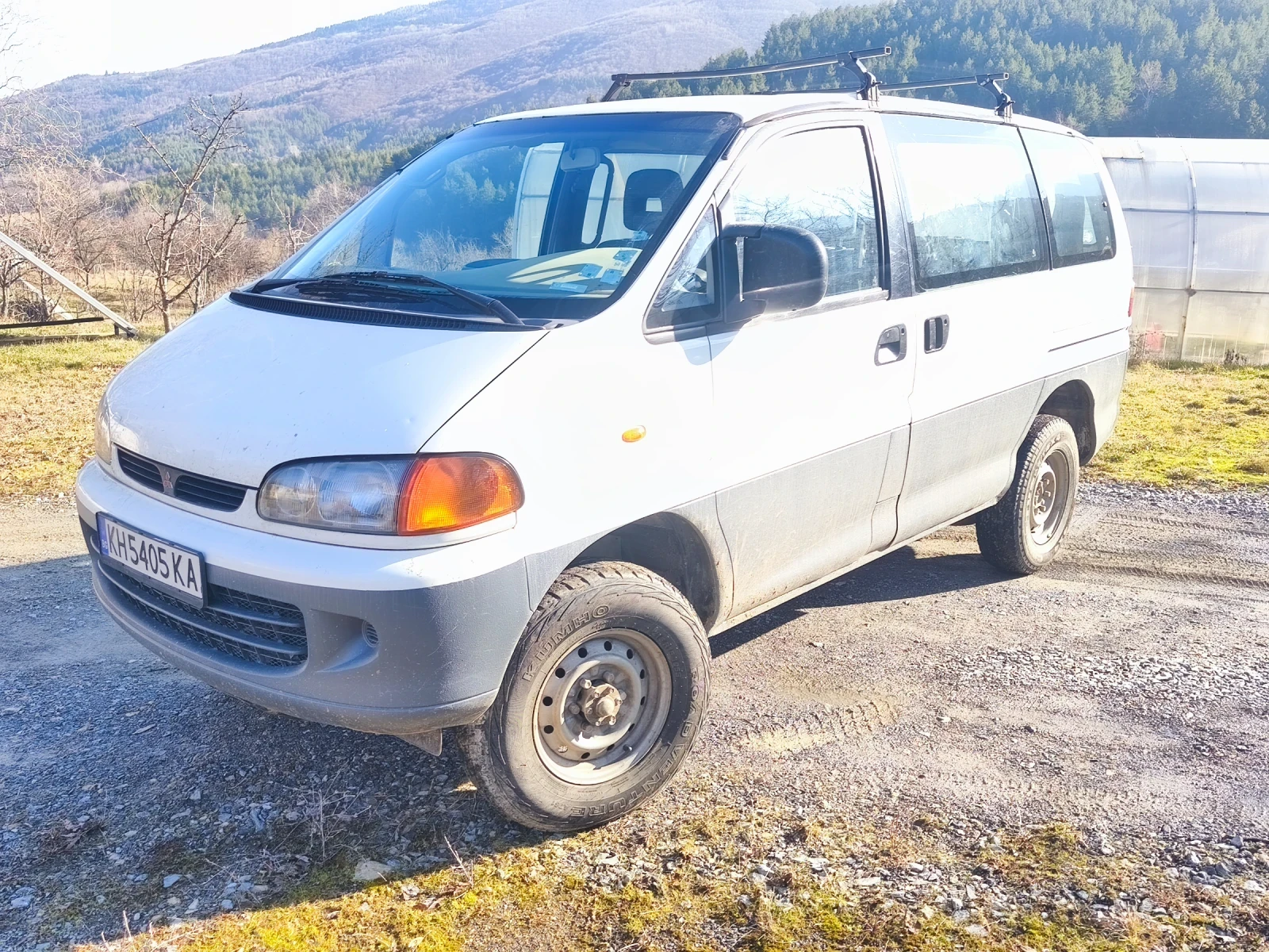 Mitsubishi Spacegear 2.4 бензин/газ - изображение 4