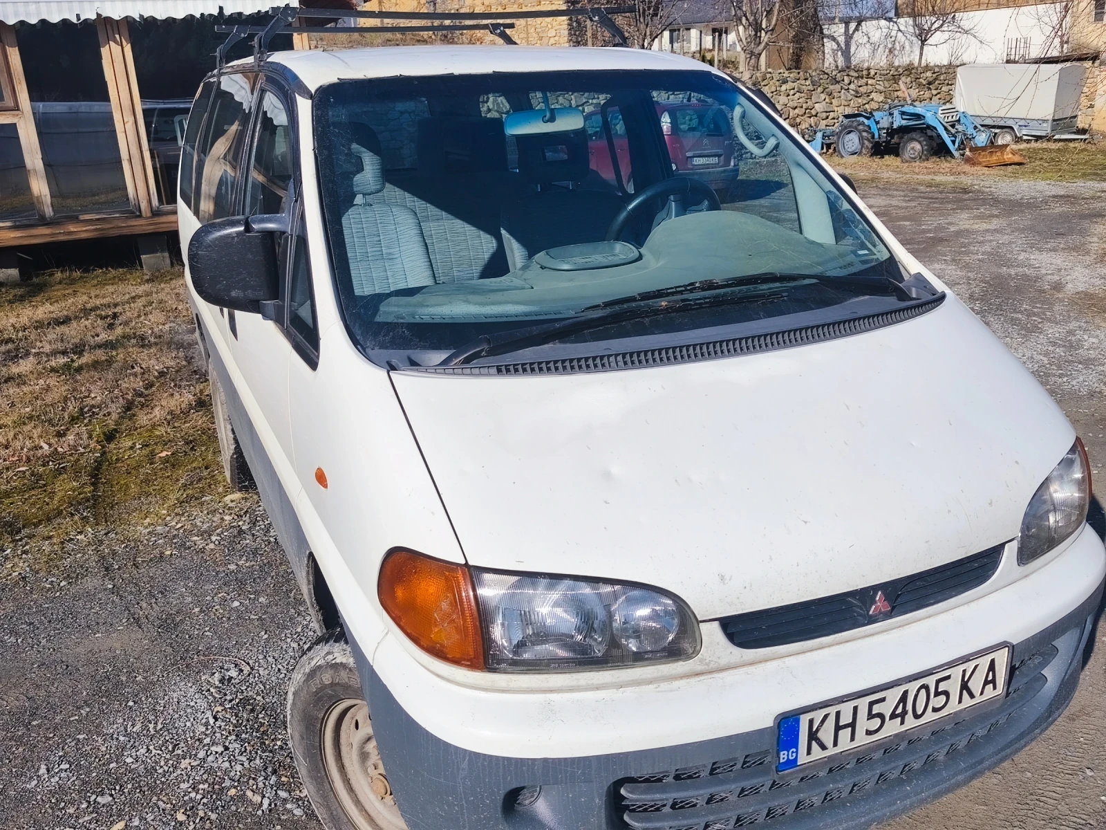 Mitsubishi Spacegear 2.4 бензин/газ - изображение 2