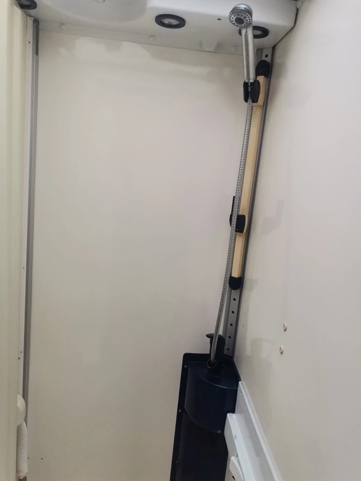 ������ HYMER / ERIBA Fiat Ducato- 3500 �� | Mobile.bg � ����������� 15