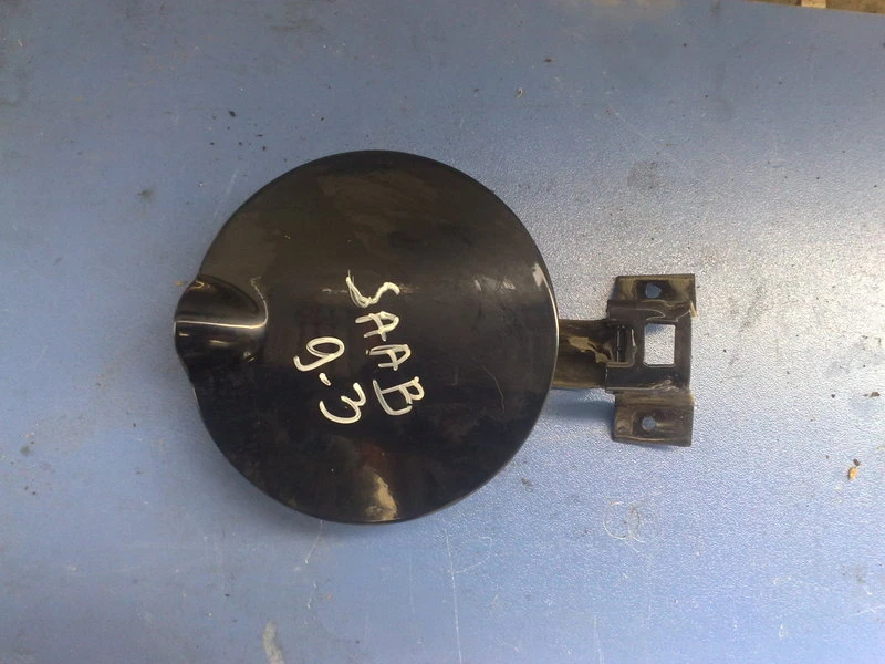 капачка резервоар външна за Сааб 9-3 02г. 