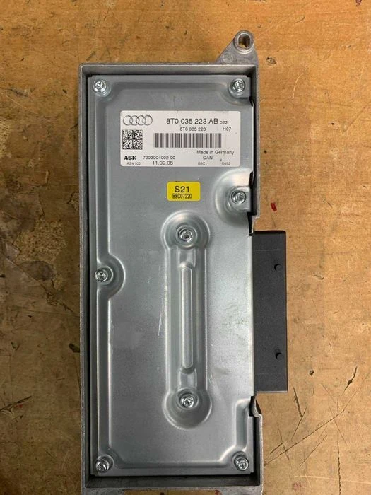 Усилвател за Audi A4 А5 A6 Обикновенна музика 8T0035223AB