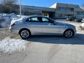 Mercedes-Benz C 300 CARFAX/ШИБИДАХ/ПОДГРЕВИ, снимка 4