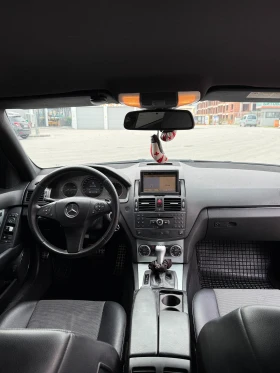 Mercedes-Benz C 320, снимка 9
