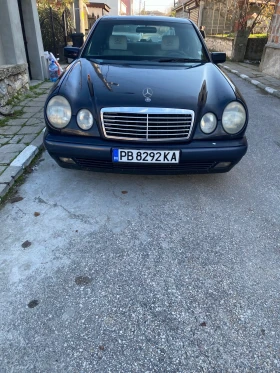 Mercedes-Benz E 200, снимка 9