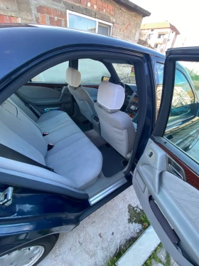 Mercedes-Benz E 200, снимка 10