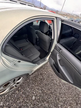 Toyota Avensis 2.0 VVTI 147 к.с., снимка 16