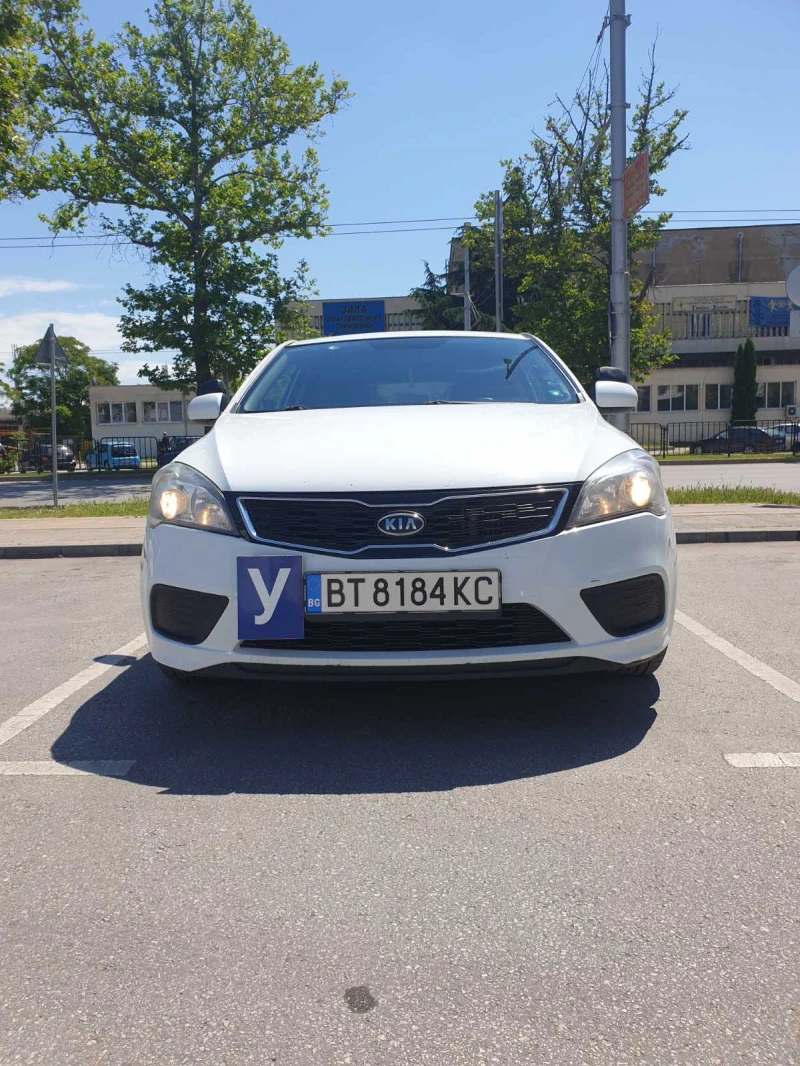 Kia Pro ceed, снимка 2 - Автомобили и джипове - 47401813