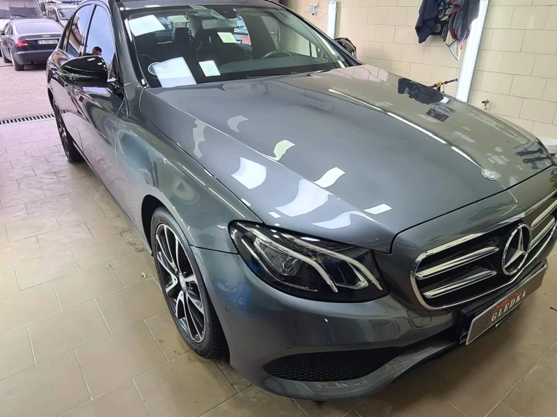 Mercedes-Benz E 220 AVANTGARDE 194k.c, снимка 9 - Автомобили и джипове - 47285947