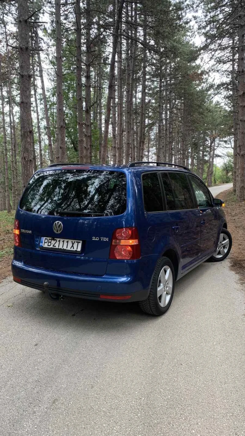 VW Touran, снимка 3 - Автомобили и джипове - 47046379