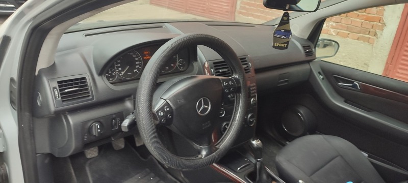 Mercedes-Benz A 180 2.0Д, снимка 5 - Автомобили и джипове - 45917437