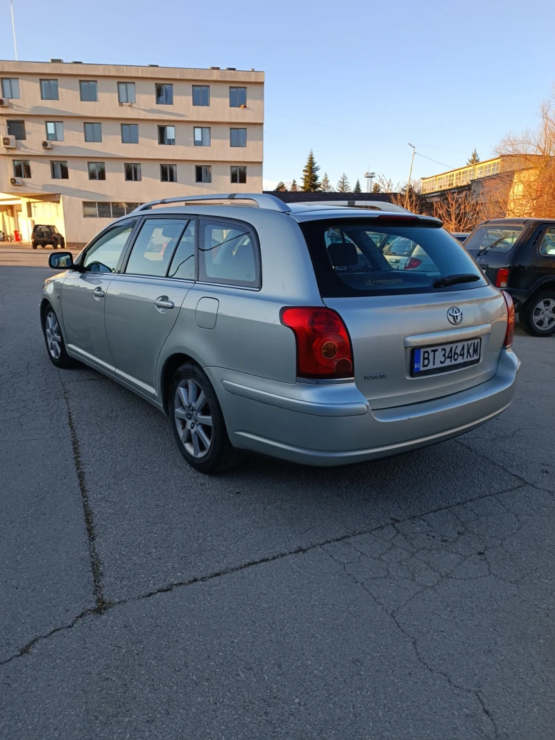 Toyota Avensis, снимка 4 - Автомобили и джипове - 49424235