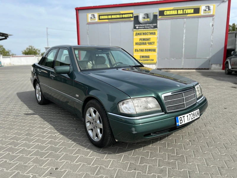 Mercedes-Benz C 200, снимка 5 - Автомобили и джипове - 52830366