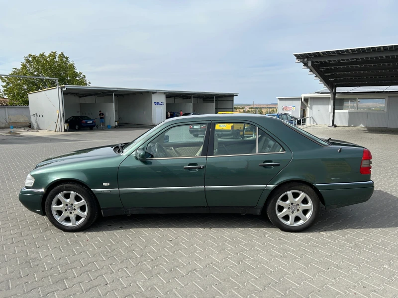 Mercedes-Benz C 200, снимка 2 - Автомобили и джипове - 52830366