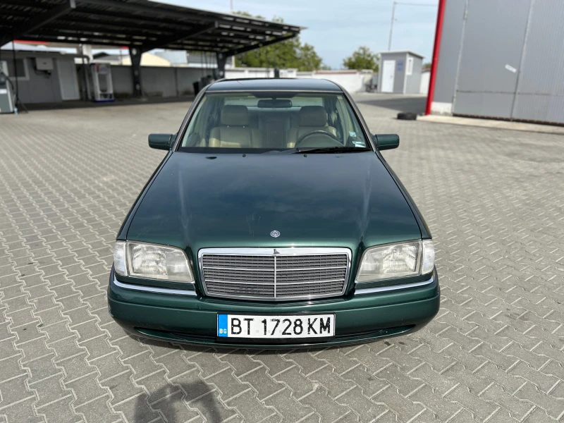 Mercedes-Benz C 200, снимка 4 - Автомобили и джипове - 52830366