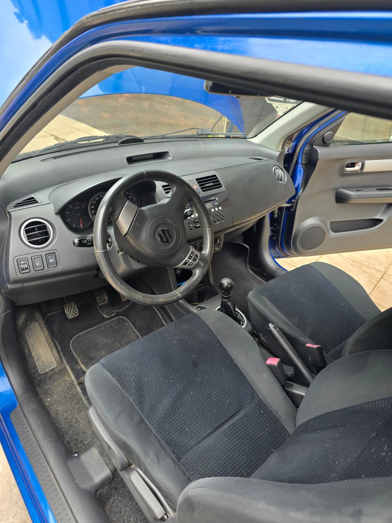 Suzuki Swift 1.3, снимка 10 - Автомобили и джипове - 52393575