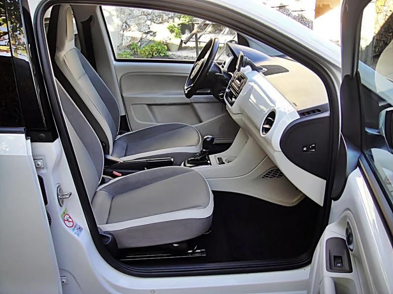 VW Up e-UP ГЕРМАНИЯ, снимка 9 - Автомобили и джипове - 52067478