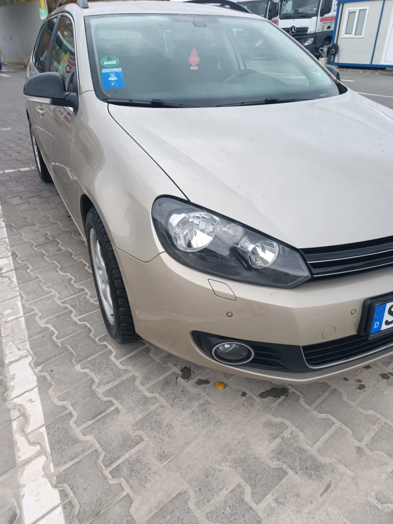 VW Golf 1.6 kb., снимка 2 - Автомобили и джипове - 52718184