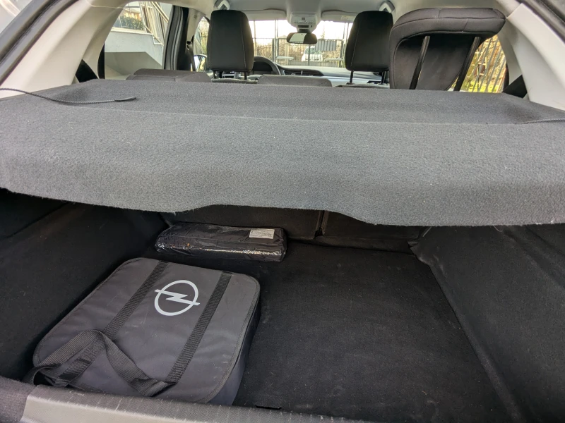 Opel Corsa e, снимка 9 - Автомобили и джипове - 53010995