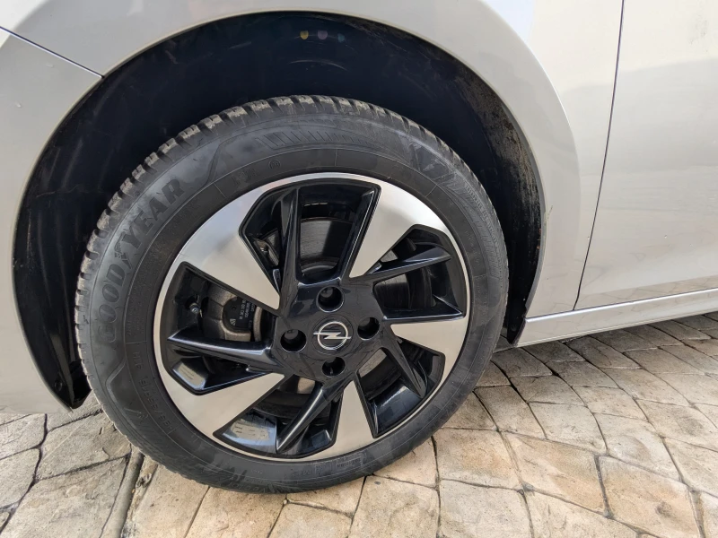 Opel Corsa e, снимка 12 - Автомобили и джипове - 53010995