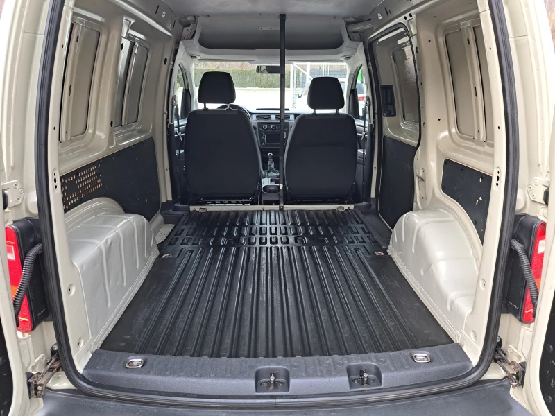 VW Caddy 2.0TDI* 140PS* КЛИМА* NAVI* ТЕМПОМАТ* ПАРКТР* 6ск, снимка 10 - Автомобили и джипове - 53024556