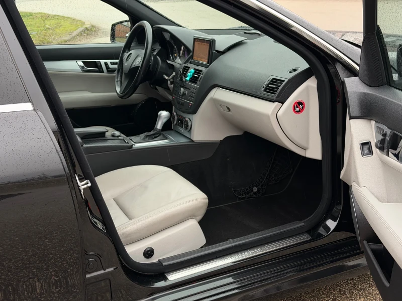 Mercedes-Benz C 350 CDi 231к.с * АМG-Packet* * 4-Matic* * Navi* , снимка 12 - Автомобили и джипове - 53287943