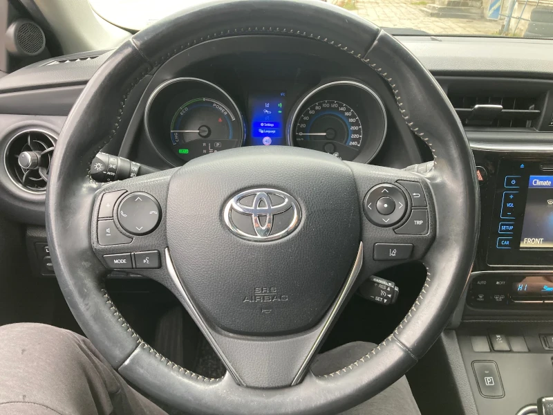 Toyota Auris 1.8 Hibrid Avtomatik 99ks 136000 km Originalni, снимка 11 - Автомобили и джипове - 53398564