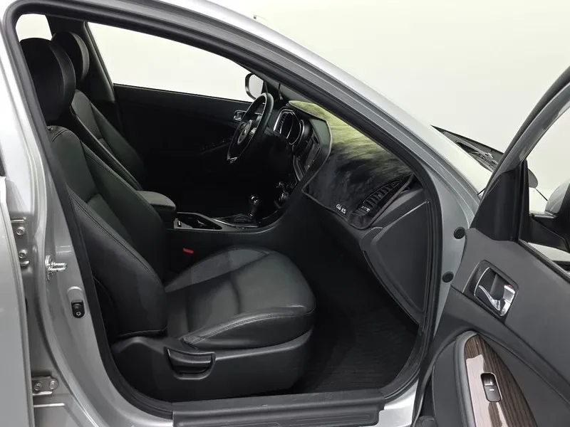 Kia K5  Luxury Trendy, снимка 11 - Автомобили и джипове - 56127598