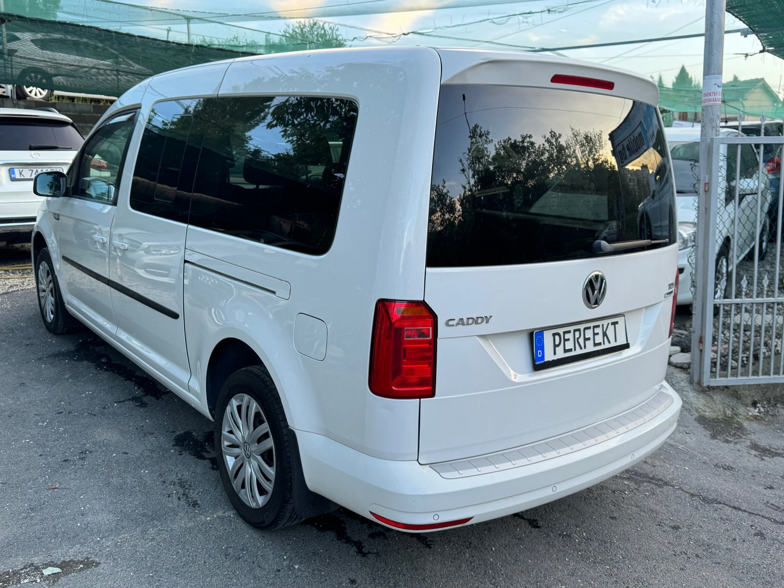 VW Caddy 2.0TDI Maxi* 6+ 1 - изображение 5