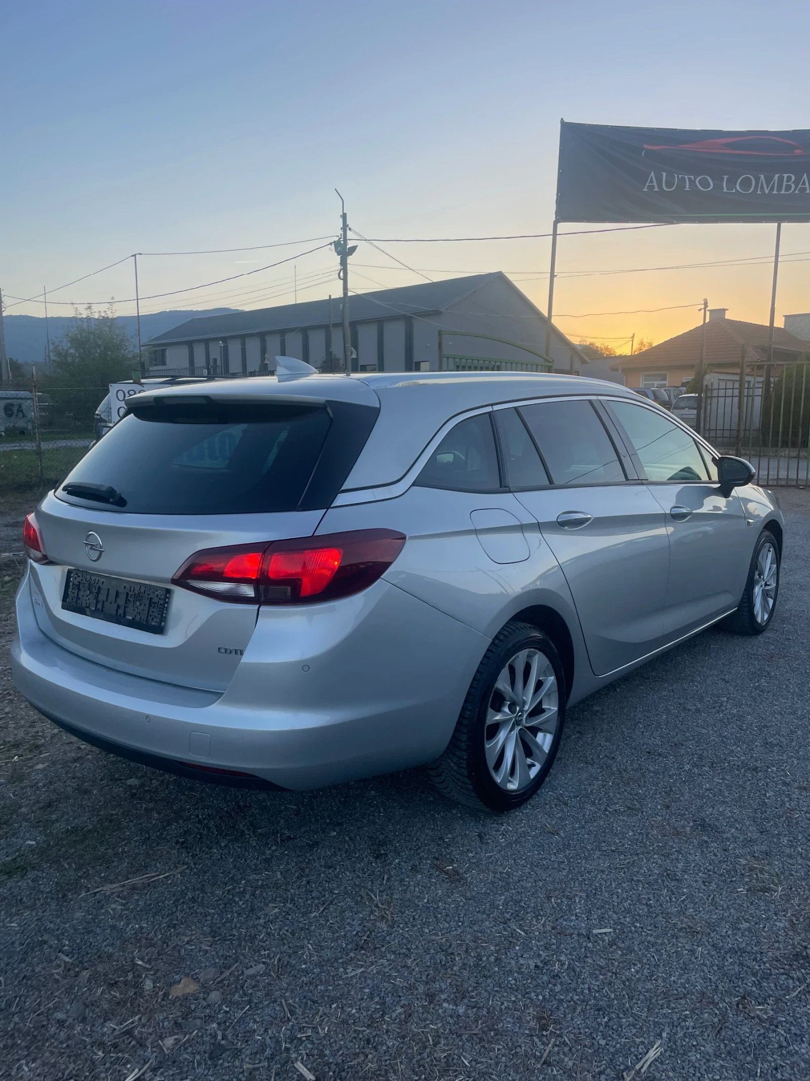 Opel Astra 1.6 Sports Tourer - изображение 5