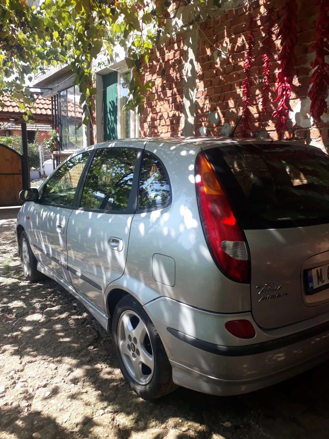 Nissan Almera tino  - изображение 4