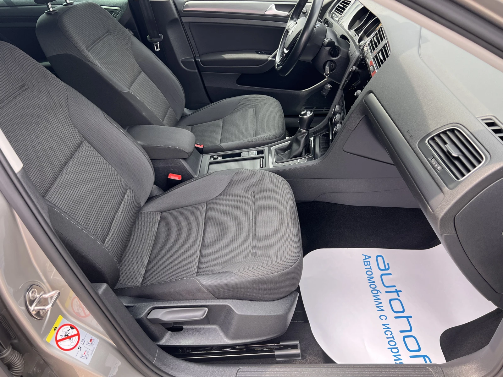VW Golf COMFORTLINE/1.5TSI/150k.c./6MT - изображение 9